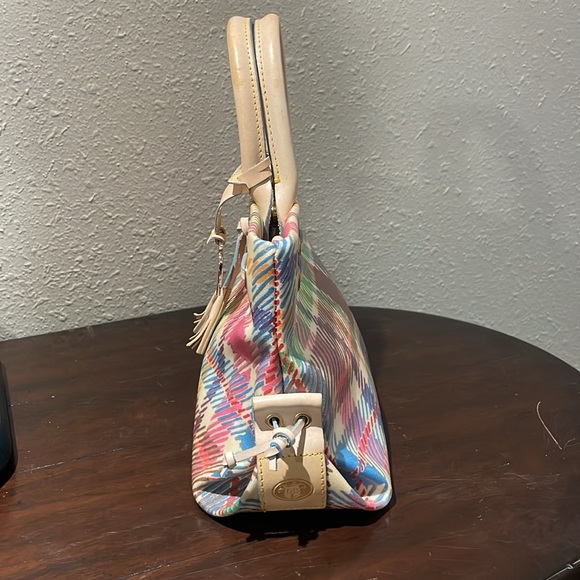 Authentic Dooney & Bourke 13 x 7 x 11 excellent preloved condition 💕 - Picture 5 of 11